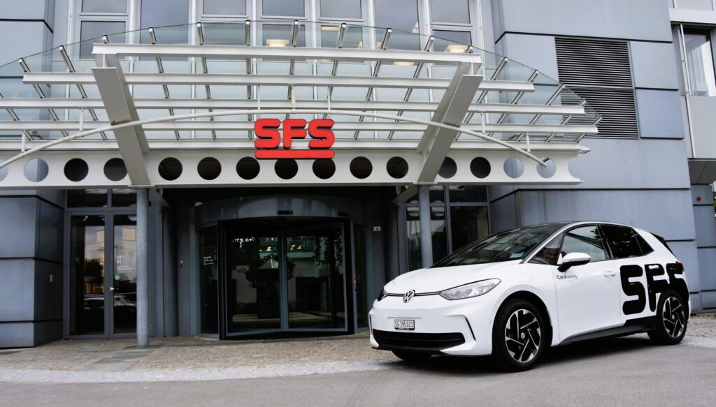 Betriebsbesichtigung bei SFS Group Schweiz AG in Heerbrugg